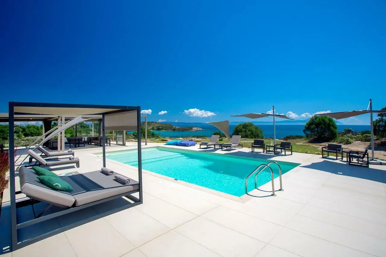 Boutique Hotel Diaporos Island - Treasure Cove 니키티 그리스
