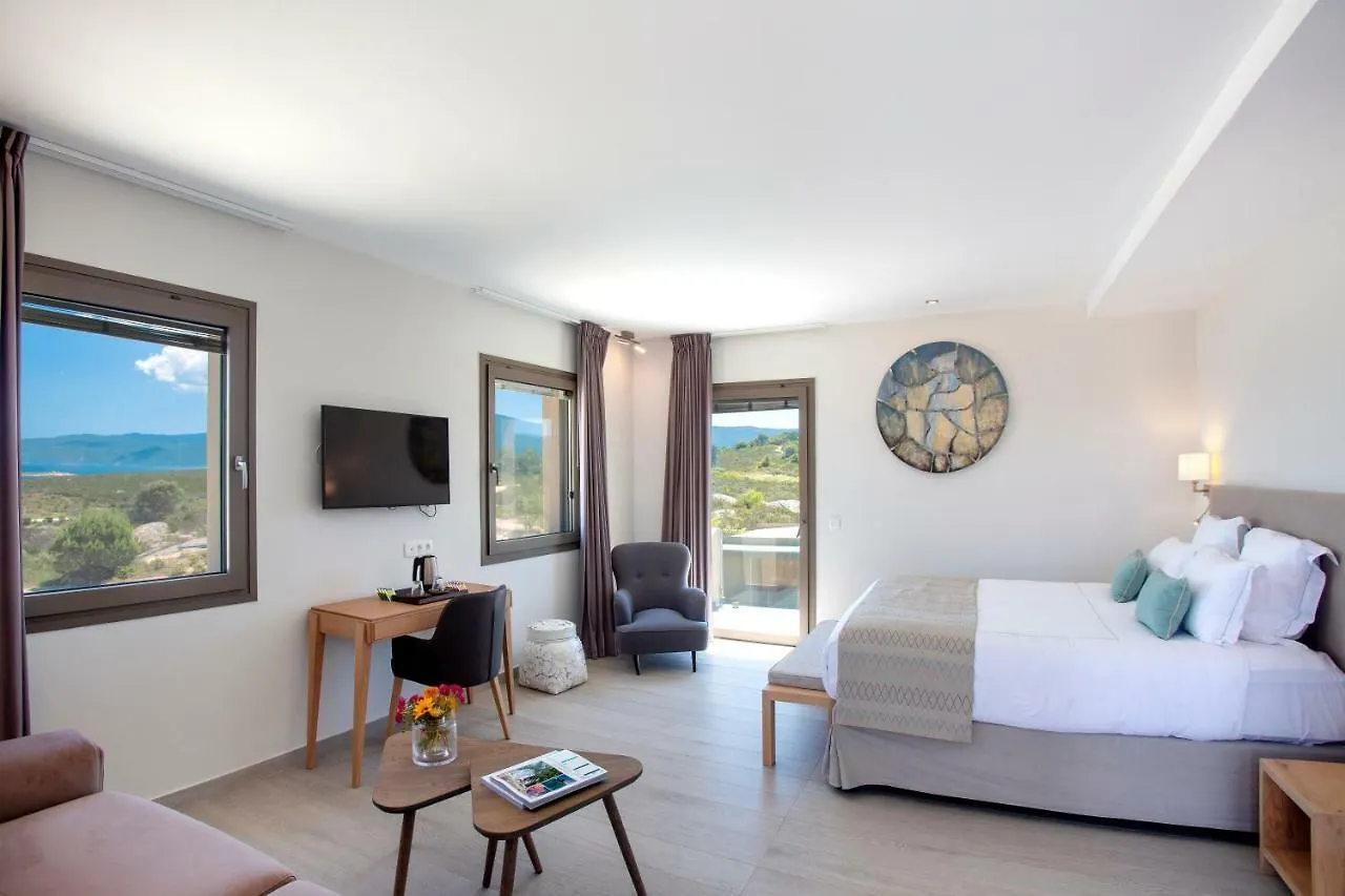 Boutique Hotel Diaporos Island - Treasure Cove 니키티
