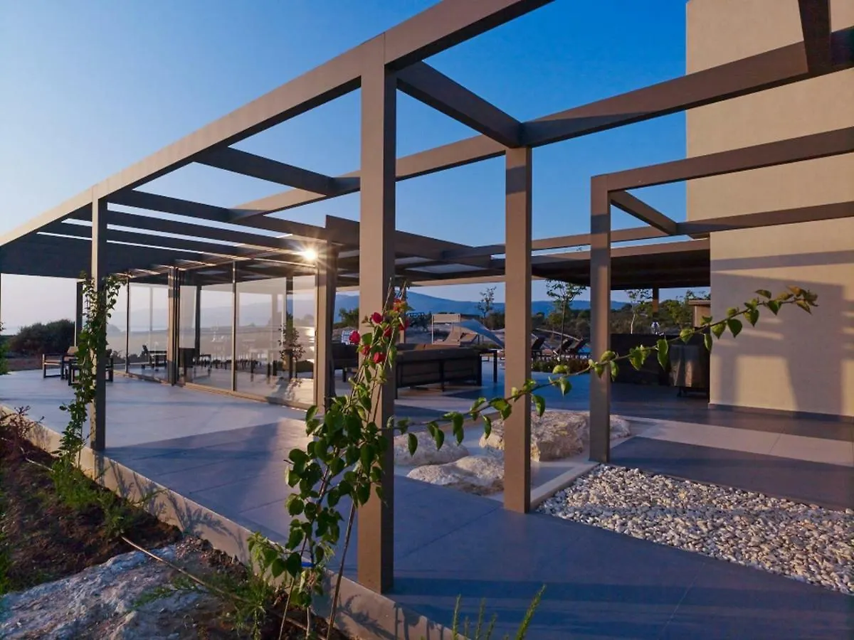 Boutique Hotel Diaporos Island - Treasure Cove 니키티